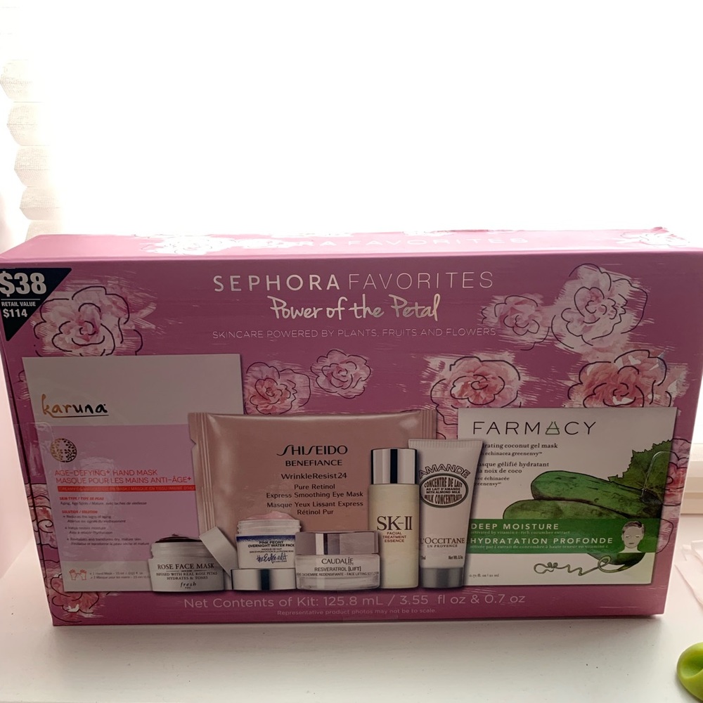 Sephora Power of Petal Beauty Box, NIB